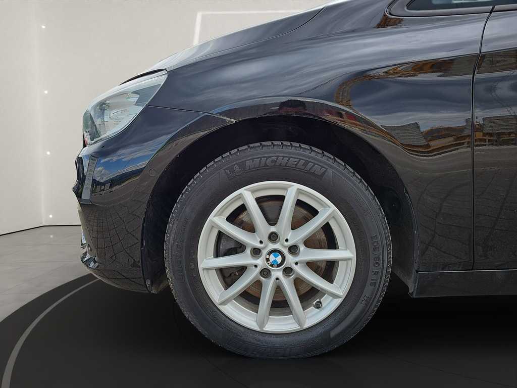 BMW  218d xDrive