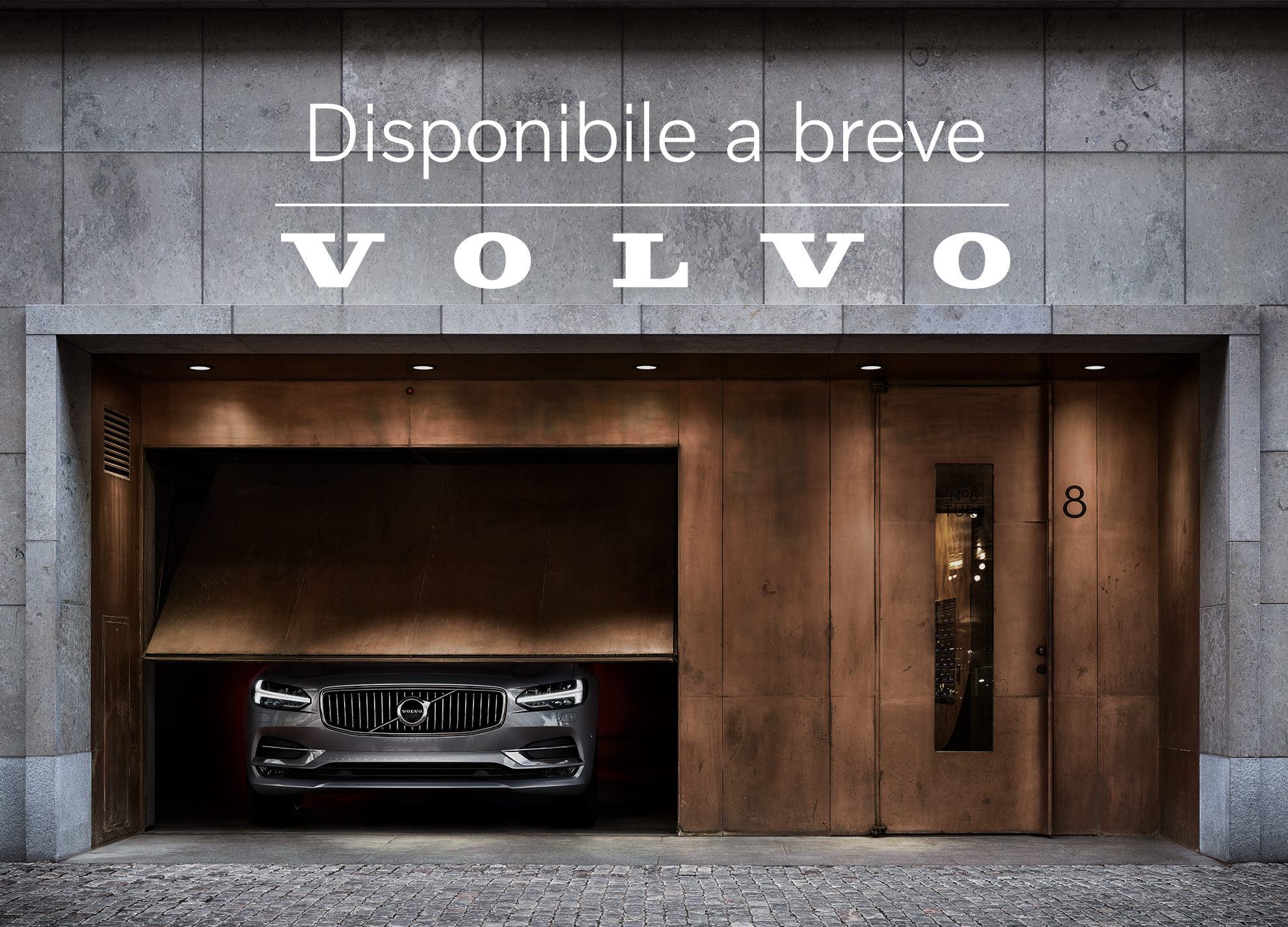 Volvo  2.5FT Momentum flexifuel